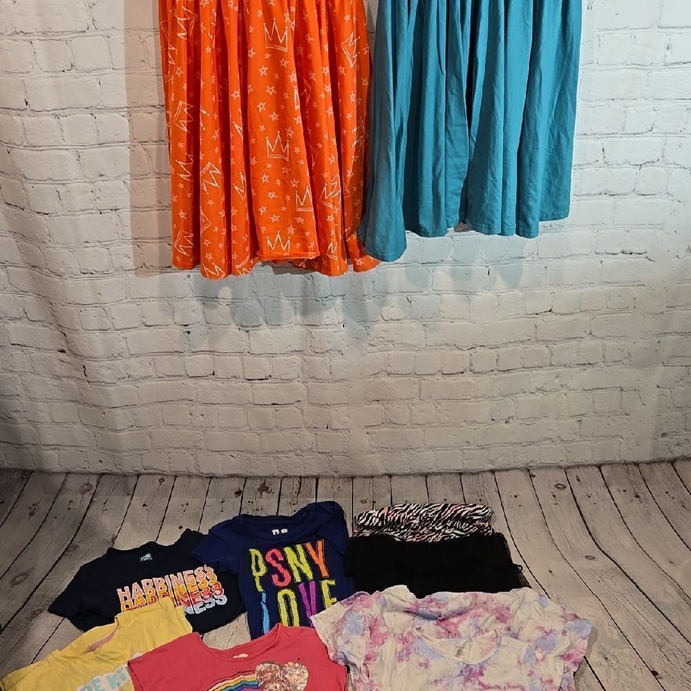 Girl's summer dress and t shirt clothing bundle size 7